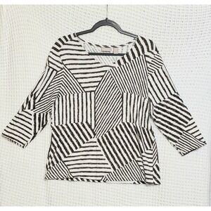Chicos Size 2 Geometric Stripe‎ 3/4 Sleeve V Neck Knit Top